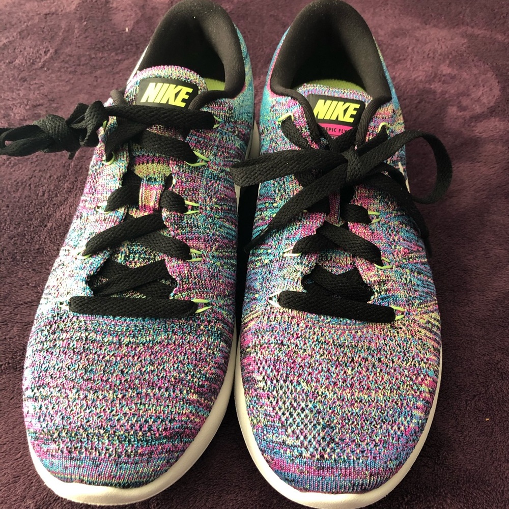 Nike Lunar Epic Flyknit Woman’s Size 8